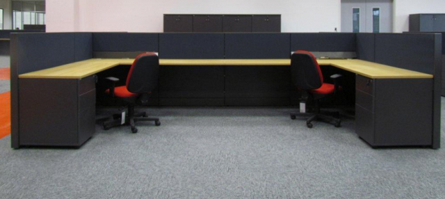 Mesas para Escritórios com Divisórias Alphaville - Mesa para Escritório
